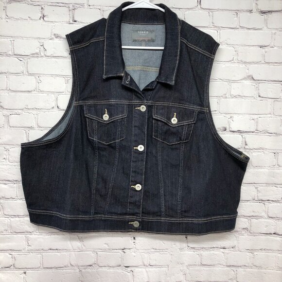 torrid Other - Womens Torrid Dark Wash Sleeveless Stretch Denim Crop Vest Size 6X